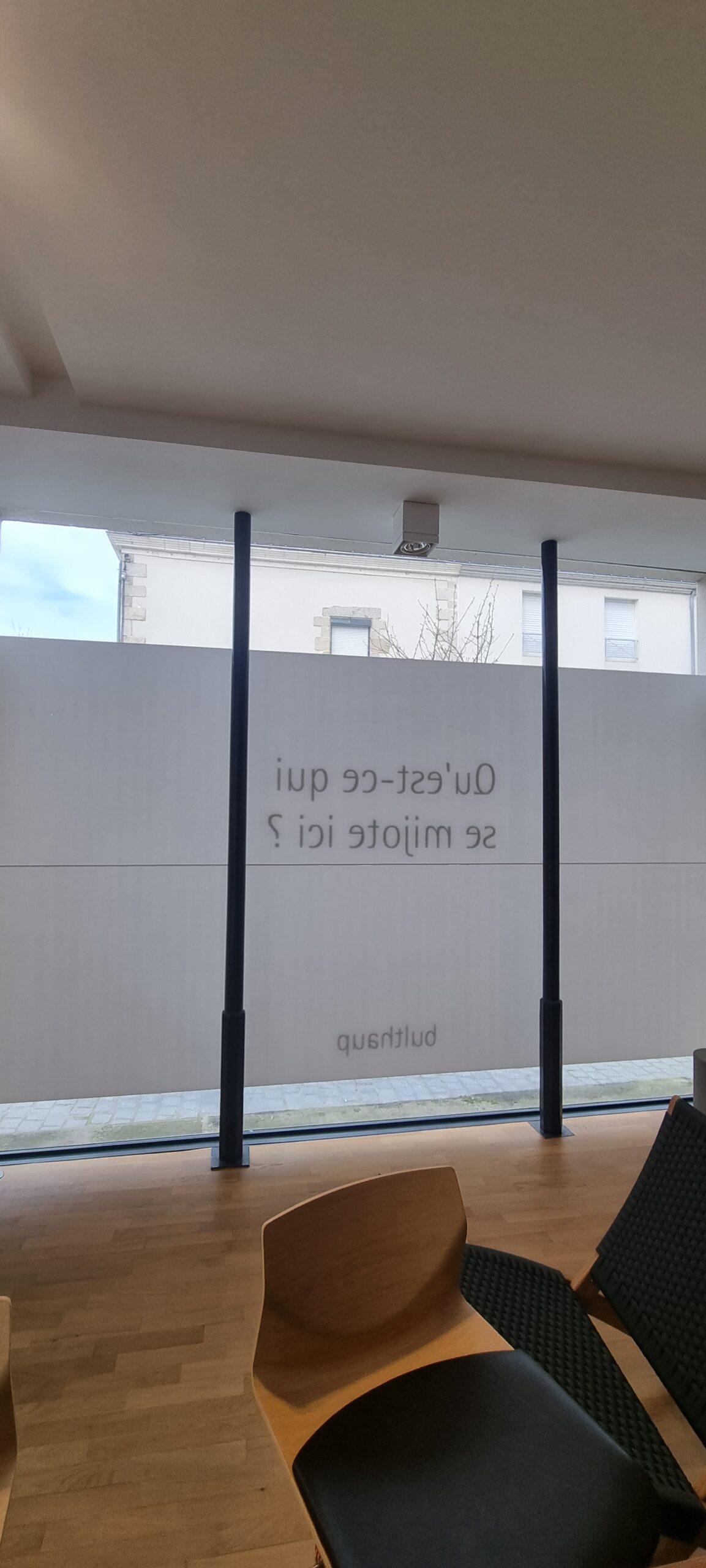 Enlèvement des vitrophanies