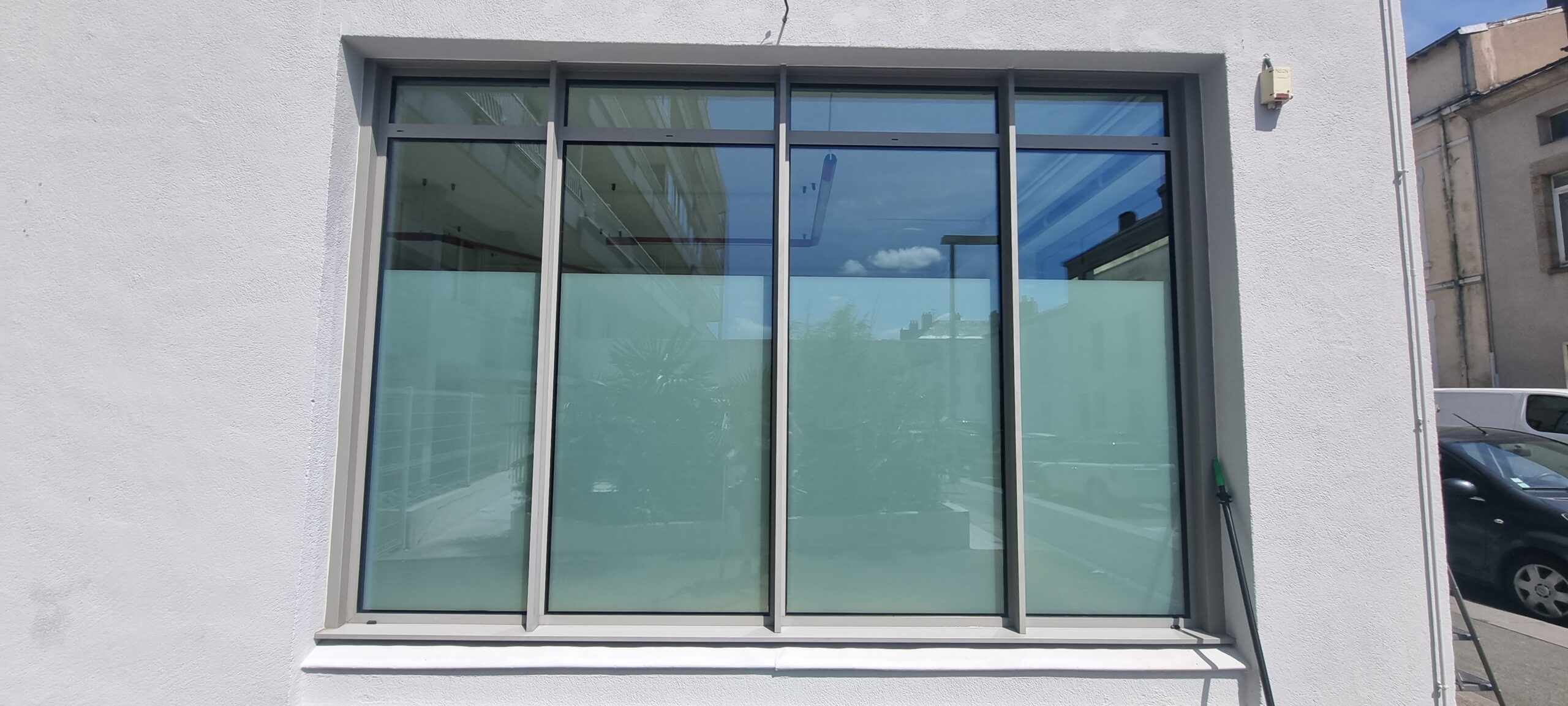 Enlèvement des vitrophanies